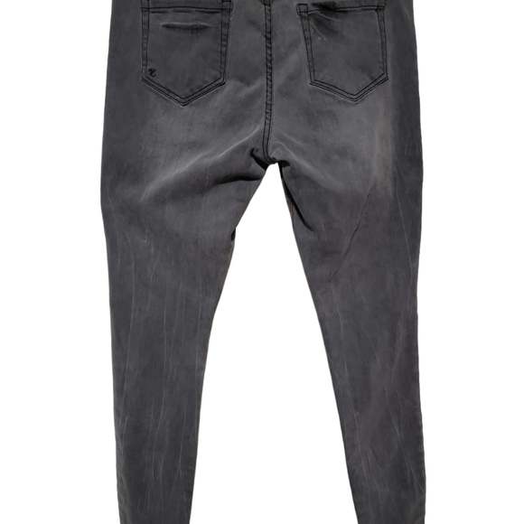 Women's Distressed Gray Jeans - Picture 13 of 16